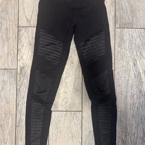 Alo Yoga Women's High-Waist Moto Leggings - XS